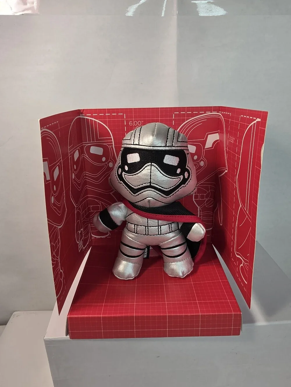 2015 Star Wars Captain Phasma Petco Dog Toy Collectible Pet Fans Collection NIB